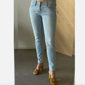 The famous Le Skinny de Jeanne Crop by Frame, 25